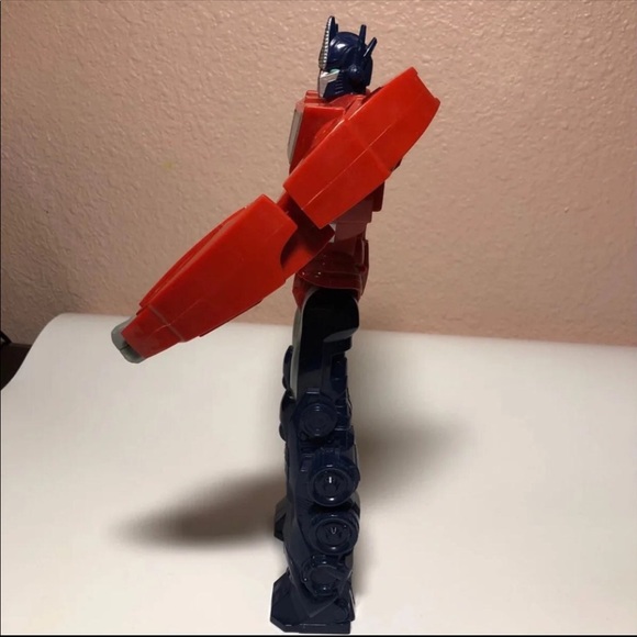 Transformer Action Figure - Picture 3 of 6